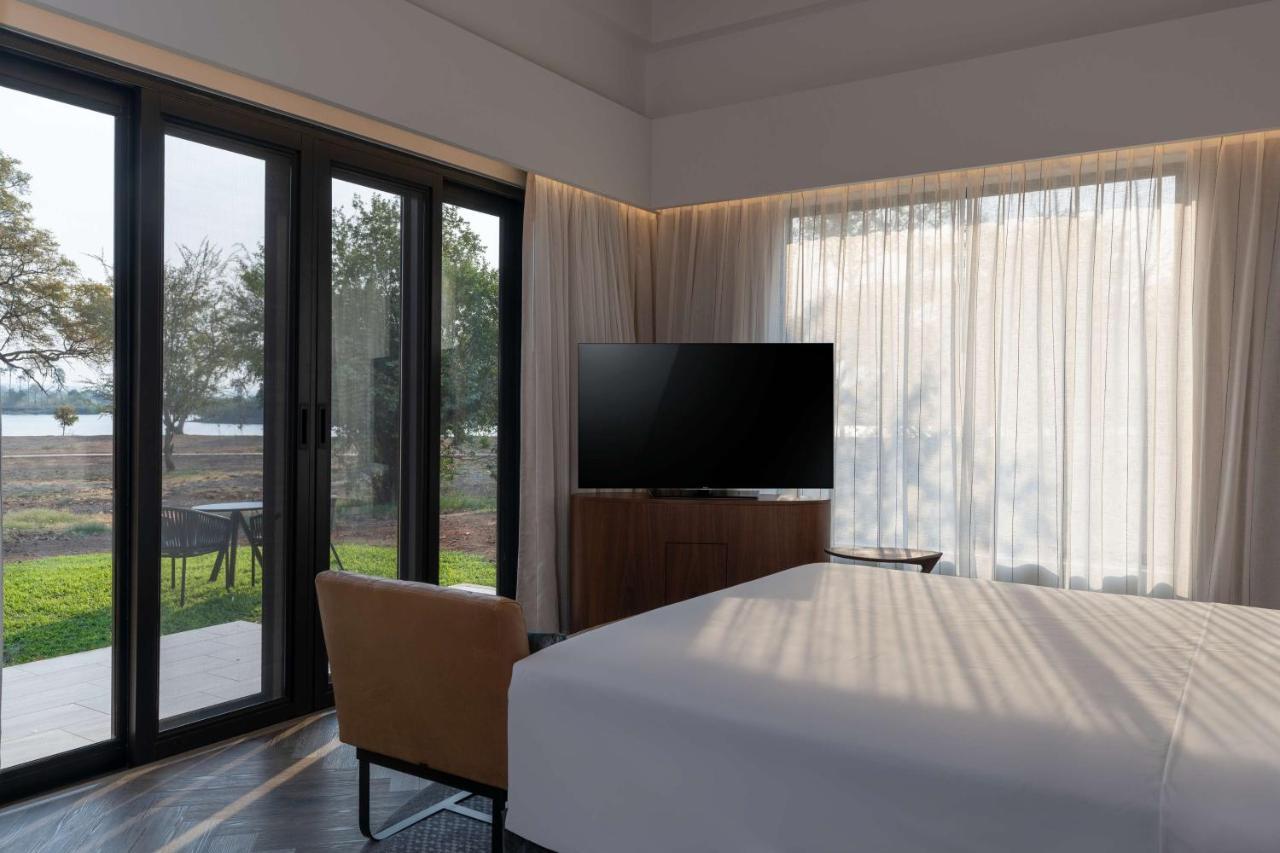 Radisson Blu Mosi-Oa-Tunya Livingstone Resort Exterior foto